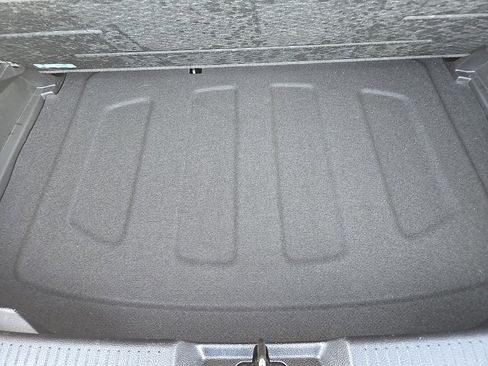 Used 2020 Chevrolet Sonic LT image 38