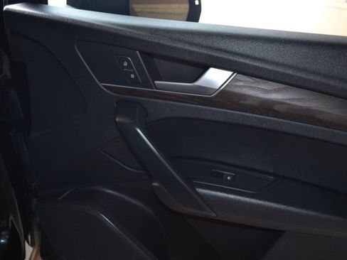 Used 2018 Audi Q5 2.0T Premium w/ Convenience Package image 29