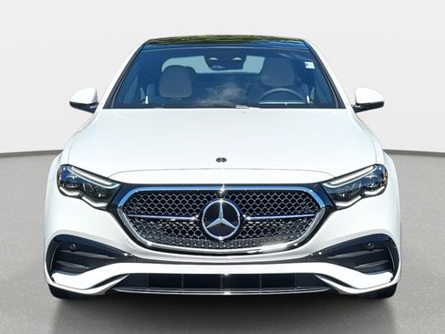 New 2026 Mercedes-Benz E 350 4MATIC Sedan image 2