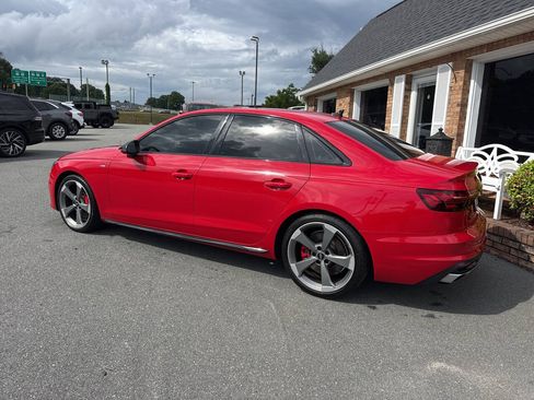 Used 2022 Audi A4 2.0T Premium Plus AWD/4WD image 12