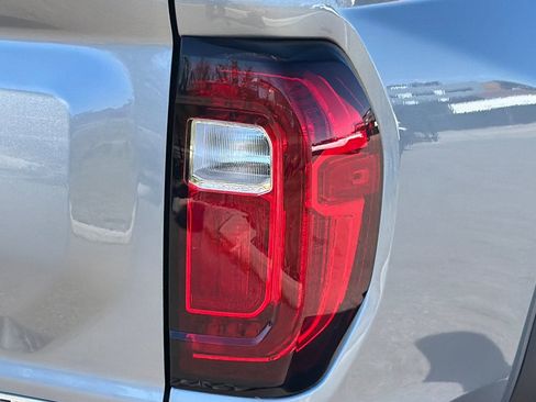 Used 2025 GMC Canyon AT4 w/ AT4 Premium Package image 45