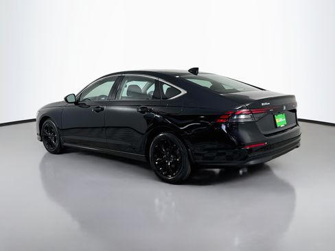 Used 2023 Honda Accord EX image 7