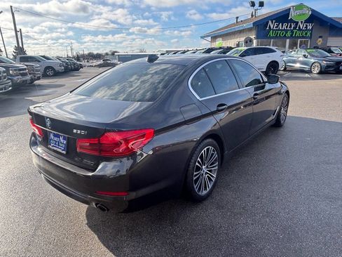 Used 2020 BMW 530i xDrive w/ Premium Package image 6