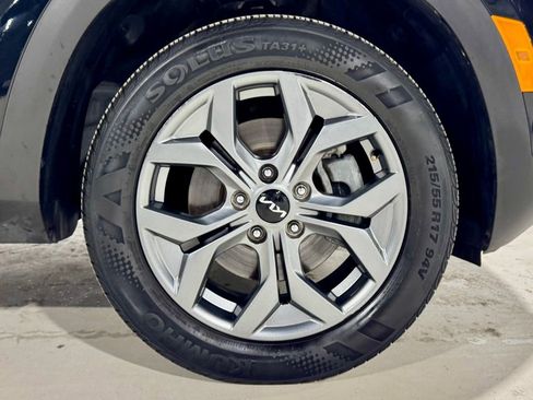 Used 2024 Kia Seltos LX image 32