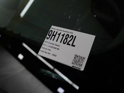 Certified 2023 Hyundai Elantra SE FWD image 28