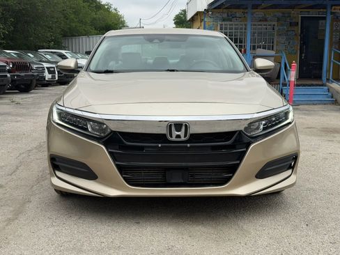 Used 2018 Honda Accord LX image 3