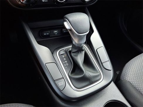 Used 2025 Kia Soul LX w/ LX Technology Package image 14