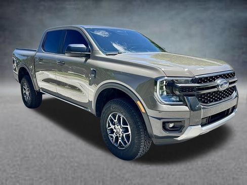 Used 2025 Ford Ranger XLT w/ Trailer Tow Package RWD image 3