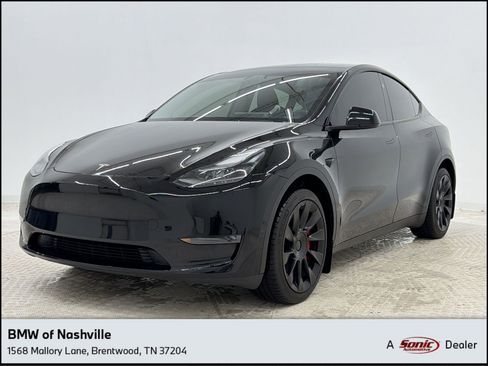 Used 2024 Tesla Model Y Long Range AWD/4WD image 1