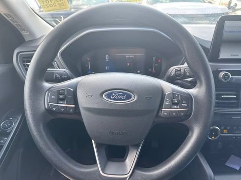 Used 2025 Ford Escape Active AWD/4WD image 15
