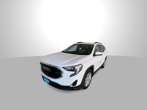 Used 2018 GMC Terrain SLE w/ Driver Convenience Package image 4