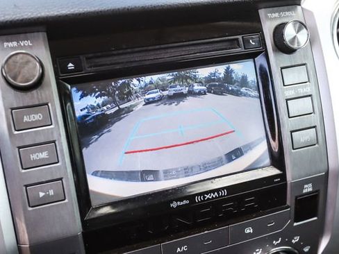 Used 2018 Toyota Tundra SR5 AWD/4WD image 31