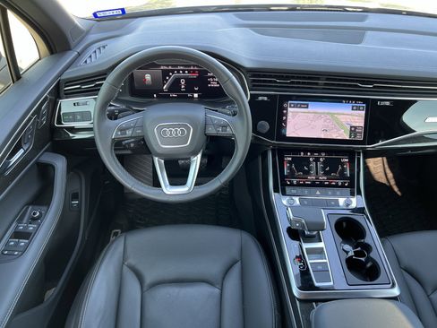 Used 2025 Audi Q7 3.0T Premium Plus image 16