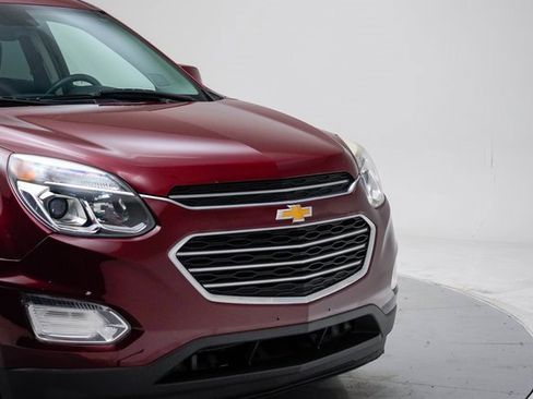Used 2017 Chevrolet Equinox LT w/ Convenience Package image 10
