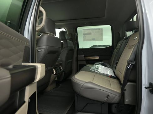 New 2026 Ford F450 Platinum w/ Platinum Plus Package AWD/4WD image 16