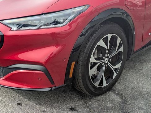 Used 2023 Ford Mustang Mach-E Premium image 9