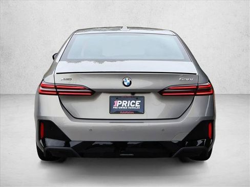 Used 2026 BMW 530i xDrive AWD/4WD image 9