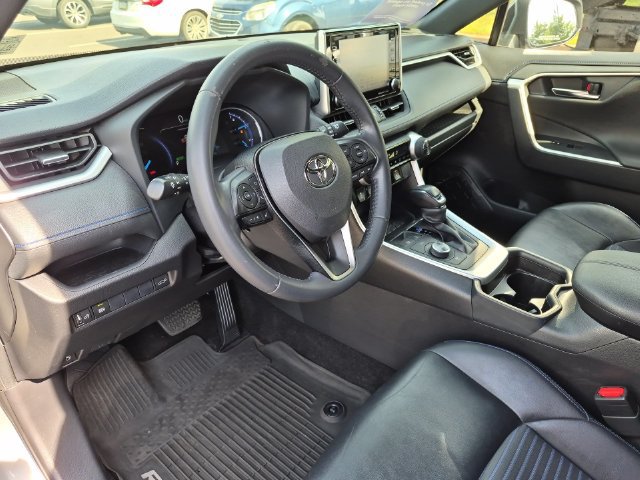 Used 2020 Toyota RAV4 XSE w/ All Weather Liner Package AWD/4WD image 12