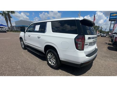 Used 2024 Chevrolet Suburban LT AWD/4WD image 4