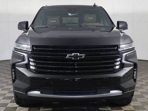 Used 2024 Chevrolet Suburban High Country w/ Advanced Technology Package AWD/4WD image 16