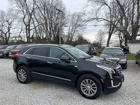 Used 2017 Cadillac XT5 Luxury AWD/4WD image 4