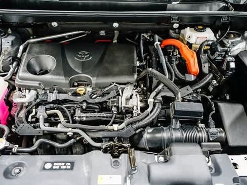 Certified 2019 Toyota RAV4 LE image 27