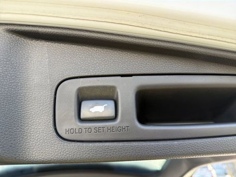 Used 2020 Honda CR-V EX-L image 31