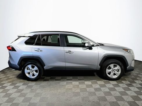 Used 2020 Toyota RAV4 XLE w/ XLE Grade Weather Package AWD/4WD image 8