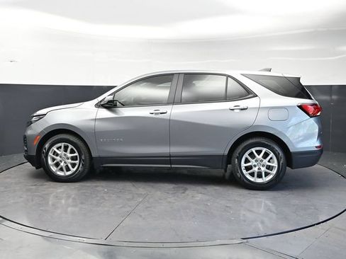 Used 2024 Chevrolet Equinox LS w/ Driver Confidence II Package FWD image 8