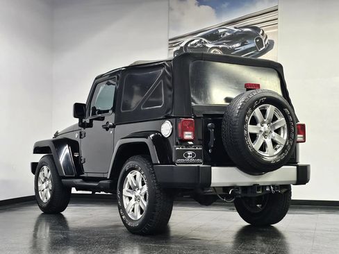 Used 2013 Jeep Wrangler Sahara w/ Connectivity Group AWD/4WD image 20