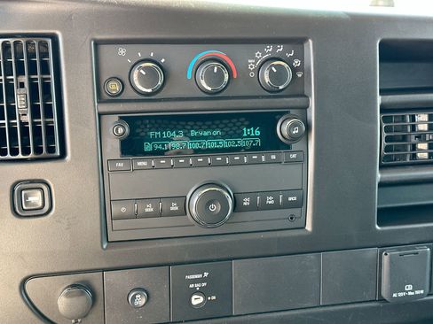 Certified 2024 GMC Savana 2500 w/ Driver Convenience Package image 20