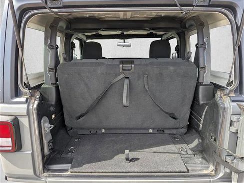 Used 2021 Jeep Wrangler Sport image 6