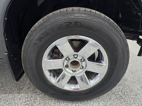 Used 2012 Nissan Titan SV RWD image 29