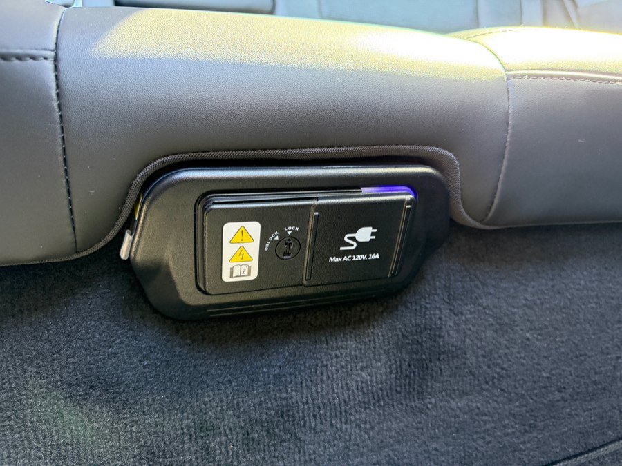 Used 2024 Kia Niro Wave FWD image 45