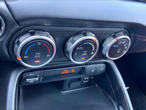 Used 2023 MAZDA MX-5 Miata Grand Touring w/ Weather Package RWD image 28
