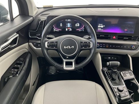 Used 2023 Kia Sportage EX image 17