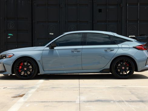 Used 2025 Honda Civic Type R image 4