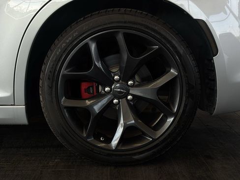 Used 2022 Chrysler 300 S RWD image 23