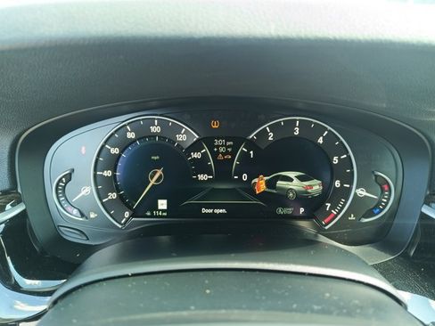 Used 2019 BMW 540i w/ Convenience Package image 8