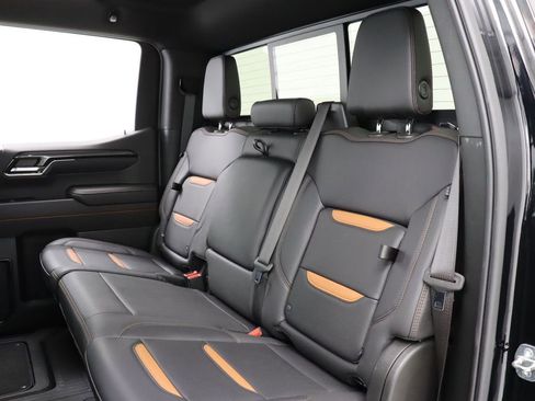 Used 2023 GMC Sierra 1500 AT4 w/ Technology Package AWD/4WD image 35