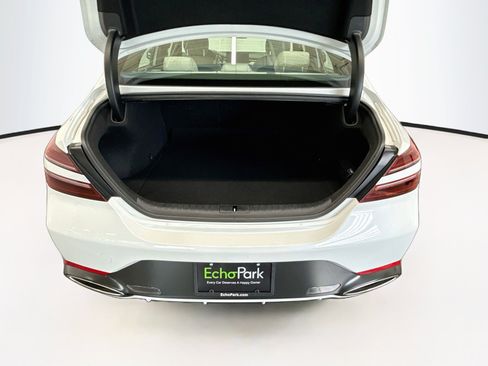 Used 2025 Genesis G70 2.5T RWD image 30