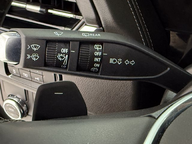 Used 2026 GMC Yukon Denali w/ Sun & Power Step Package RWD image 14