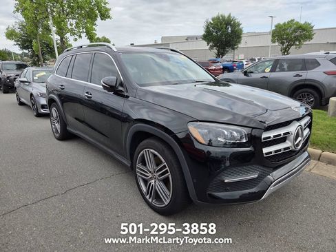 Used 2023 Mercedes-Benz GLS 450 4MATIC image 10
