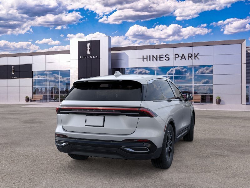 New 2026 Lincoln Nautilus Premier AWD/4WD image 8
