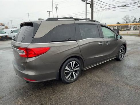 Used 2018 Honda Odyssey Elite image 8