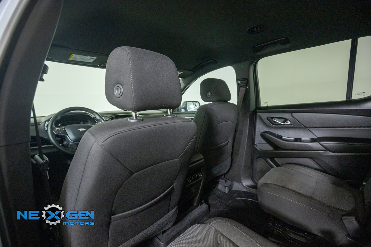 Used 2023 Chevrolet Traverse LT w/ LPO, Floor Liner Package AWD/4WD image 28