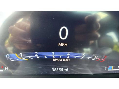 Used 2023 Jeep Grand Cherokee L Altitude AWD/4WD image 18