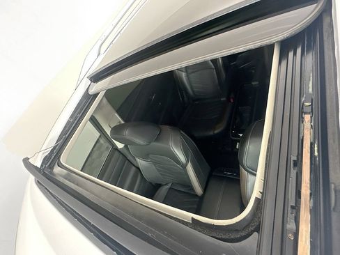 Used 2025 Nissan Pathfinder Platinum FWD image 22