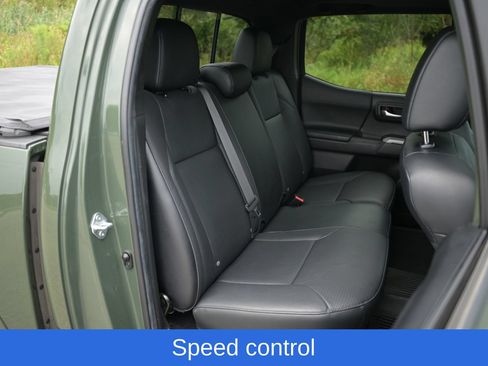 Used 2022 Toyota Tacoma Limited AWD/4WD image 37