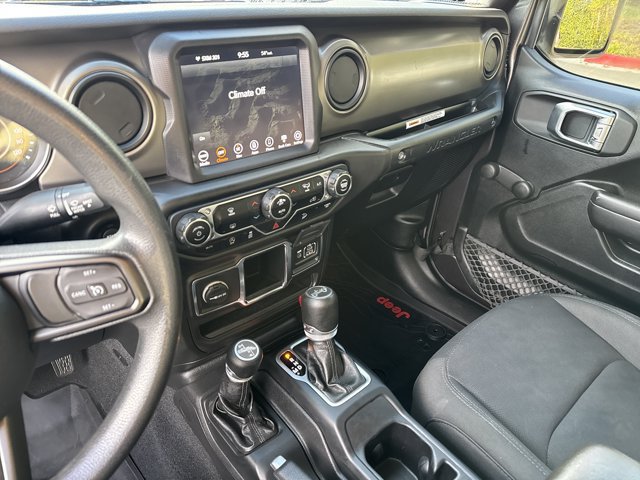 Used 2018 Jeep Wrangler Unlimited Sport AWD/4WD image 26